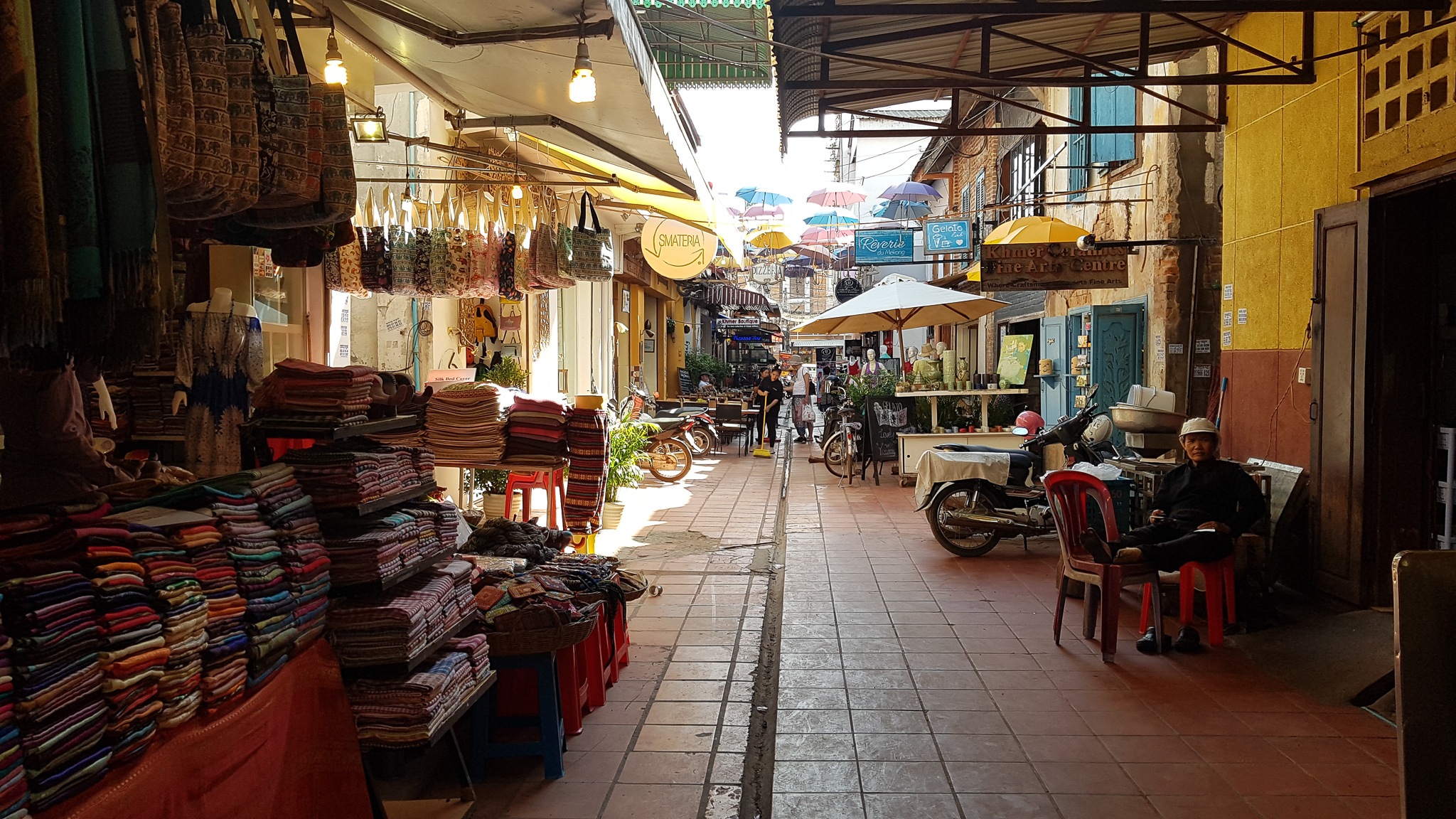 pub street siem reap